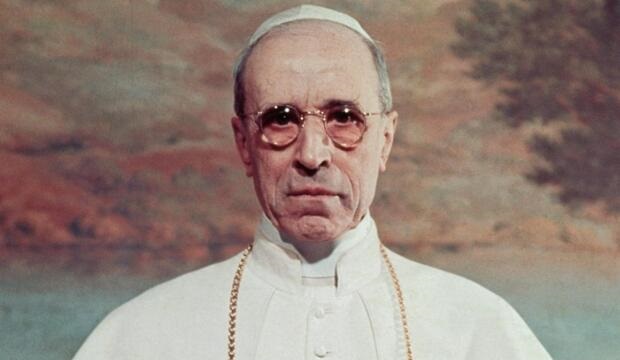 13-07-1949-pope-pius-xii-excommunicates-all-communist-catholics 13/07/1949: Giáo hoàng Pius XII ra vạ tuyệt thông với tín đồ Công giáo cộng sản
