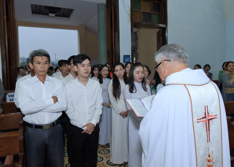 2019-11-24-tuy-hoa_02 Người chuyển giới có được lãnh nhận Bí tích Rửa tội không?