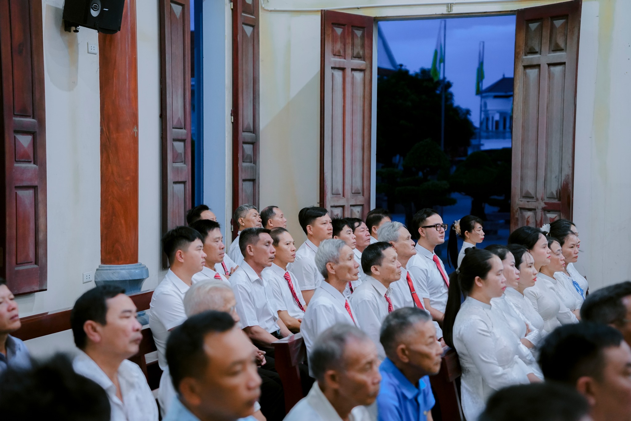 518272545_1351289919989555_5050657984063491200_n Lễ Thêm Sức vắng bóng Đức Cha, giáo dân ngậm ngùi ra về