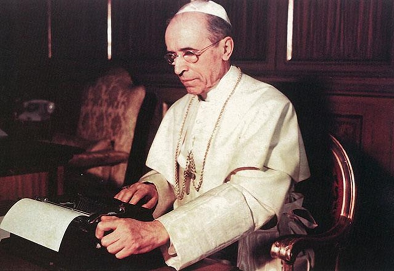dtc-pio-12-1 13/07/1949: Giáo hoàng Pius XII ra vạ tuyệt thông với tín đồ Công giáo cộng sản