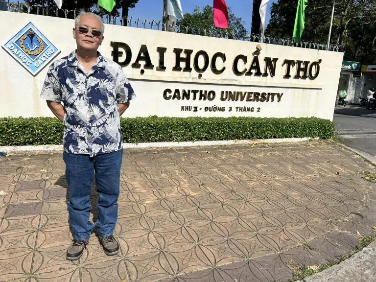 Linh mục Nguyễn Hữu Lễ hay Linh mục Nguyễn Vô Lễ? - Peter C. Tran