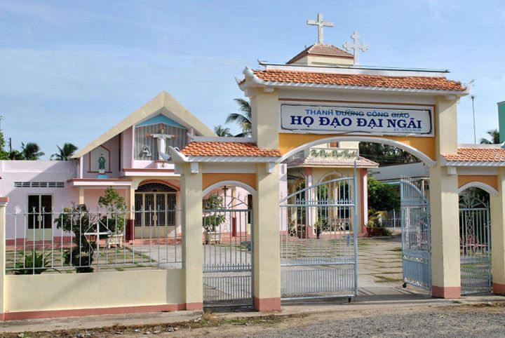 h3 Lời thì thầm của Linh mục hưu