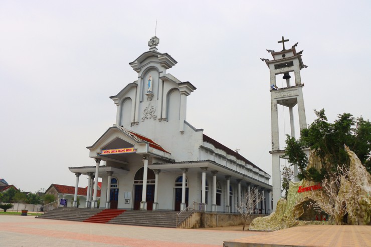 45 hộ giáo dân thuộc GP Hà Tĩnh hiến 1.150m2 đất mở đường